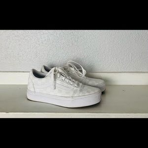 Women’s white checkered Vans